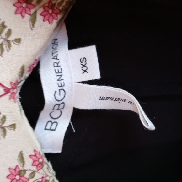 Women's BCBGGeneration XXS black dbl layered button up - Picture 3 of 7